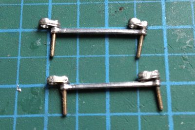 Small Run Batch Deutz OO9 kit — connecting rods on the fly cranks.