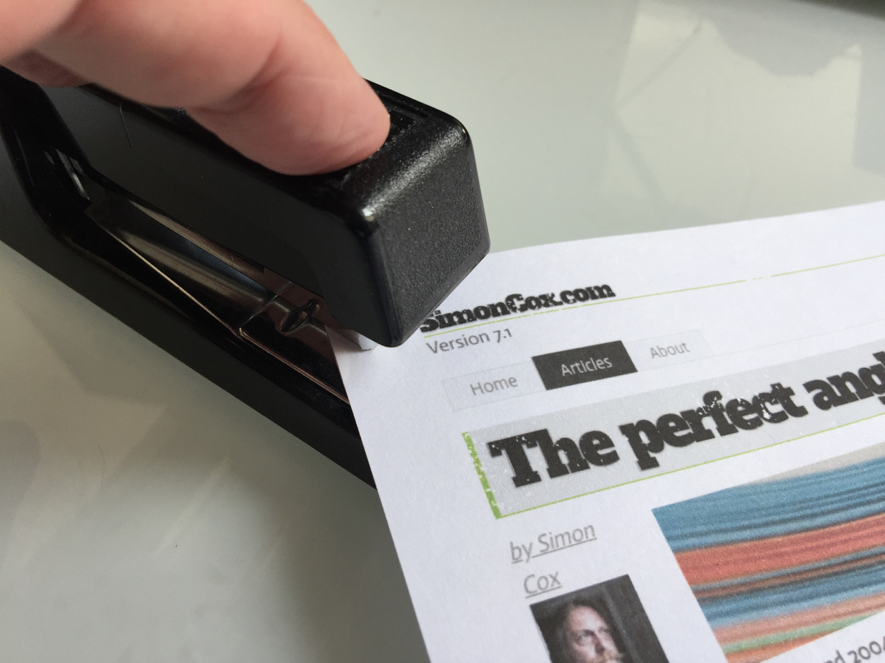 Stapling a stack of papers at the perfect angle Stapling a stack of papers at the perfect angle