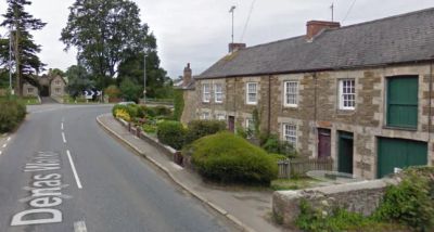 Tresillian cottages in 2011 ©Google maps.